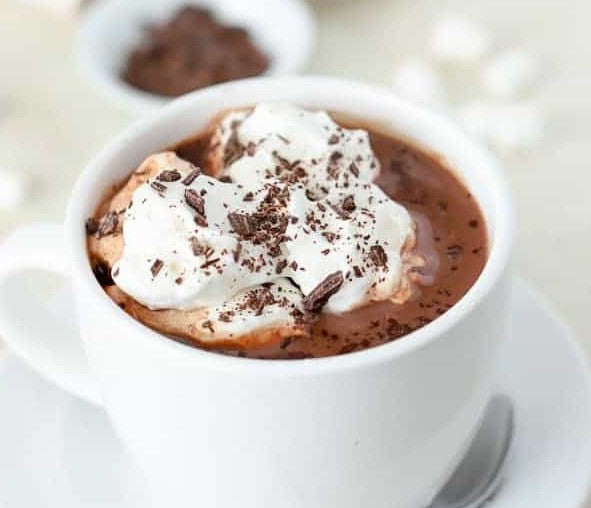 HOLLY’S HOT CHOCOLATE – PhillipsSyrup